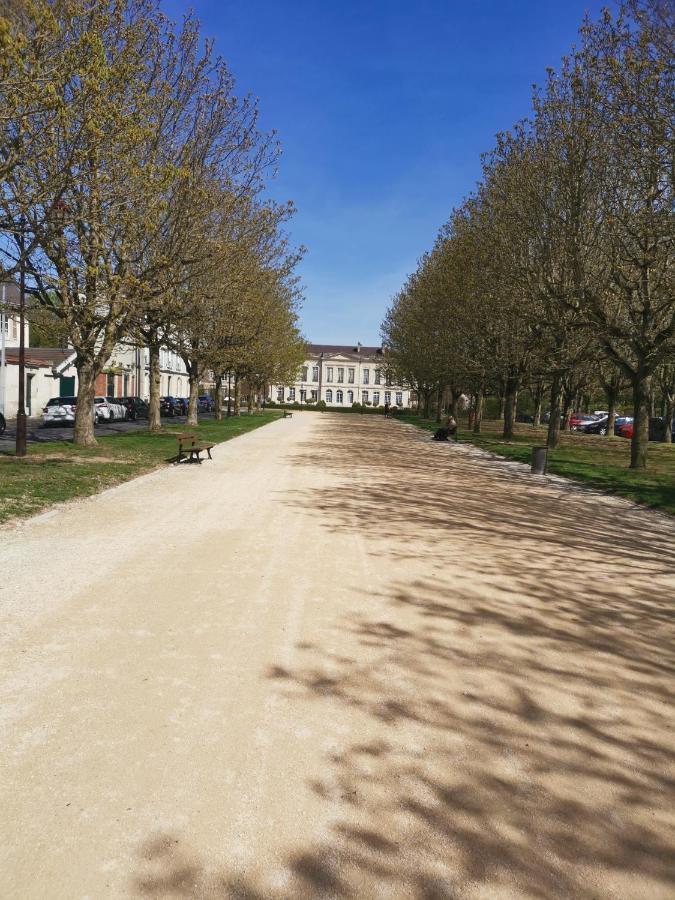 Le Clos Du Lys Châlons-en-Champagne Exterior foto