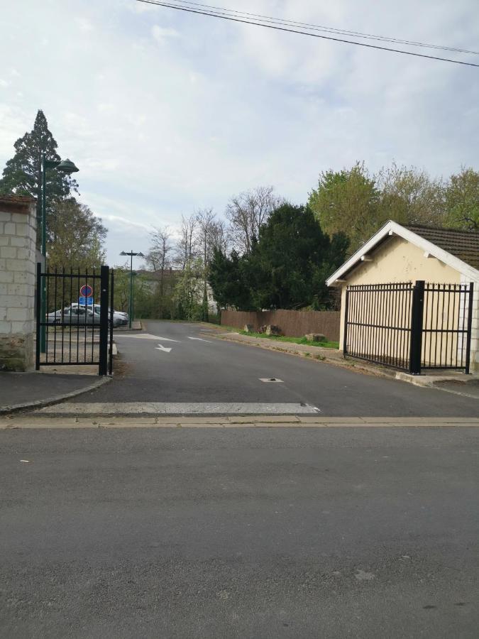 Le Clos Du Lys Châlons-en-Champagne Exterior foto